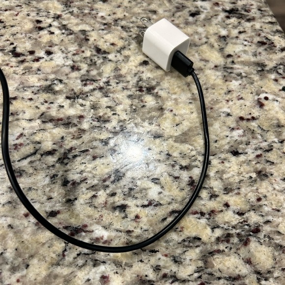 COPY - Yootech Wireless Charger - Picture 2 of 3